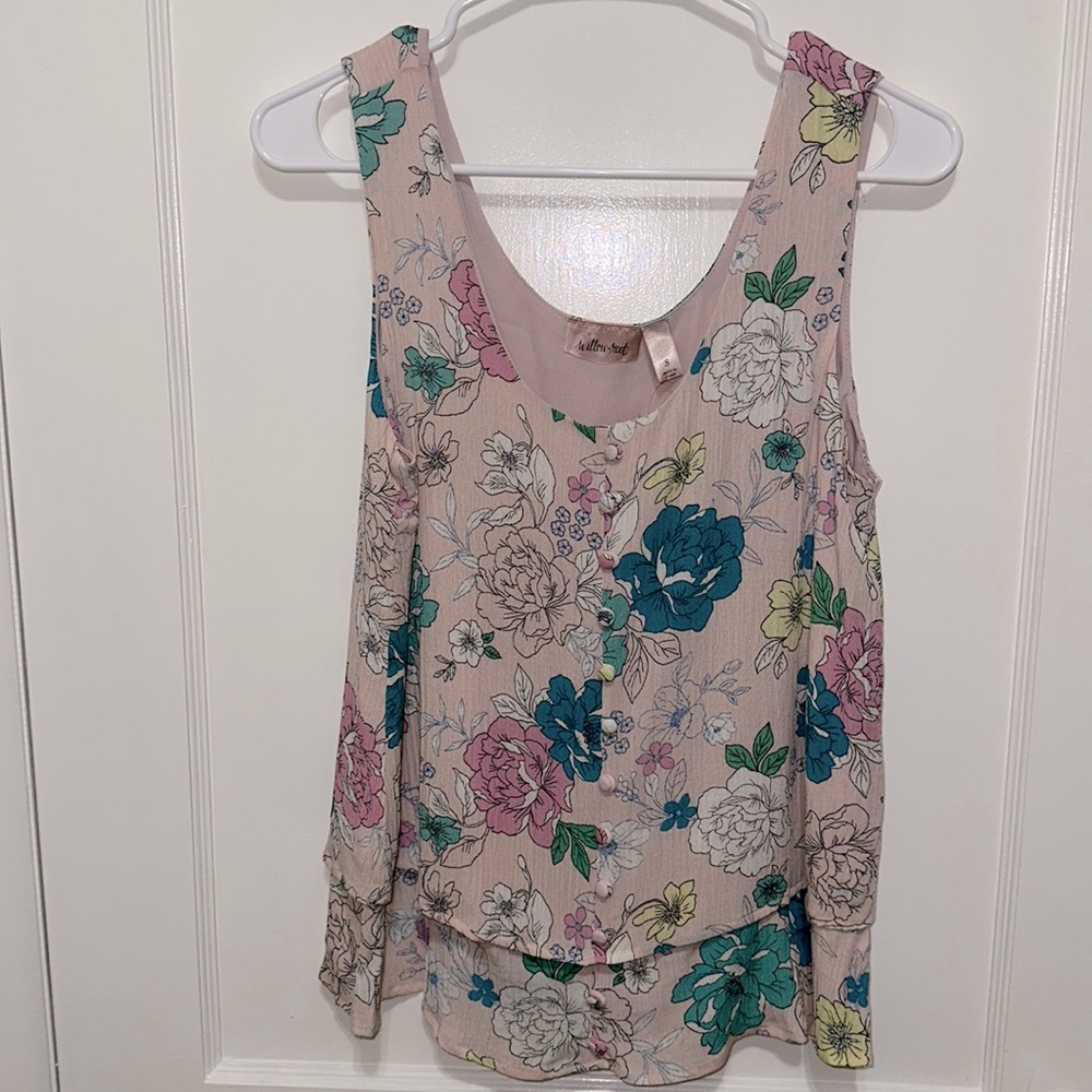 NWT willow-root super cute tank top!